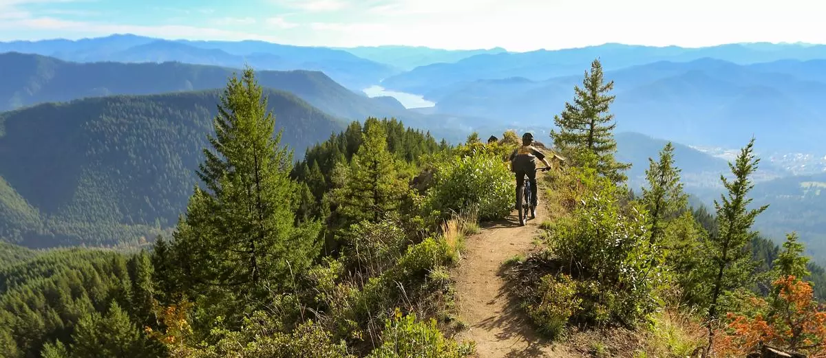 photo of mountain biking in Oakridge